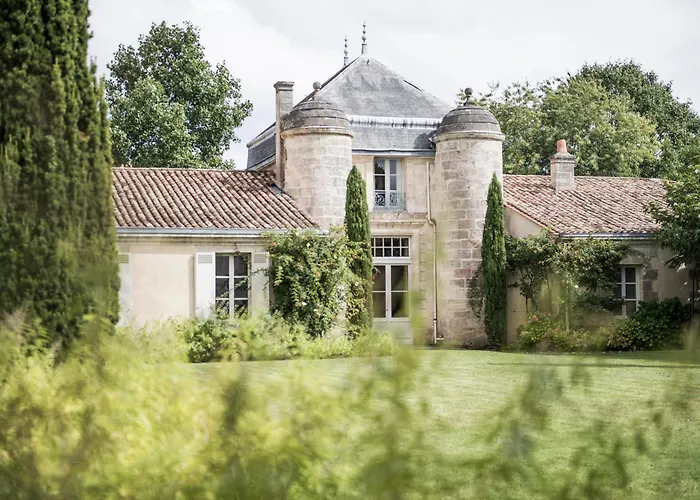 Hotel Chateau Cordeillan-bages 5*